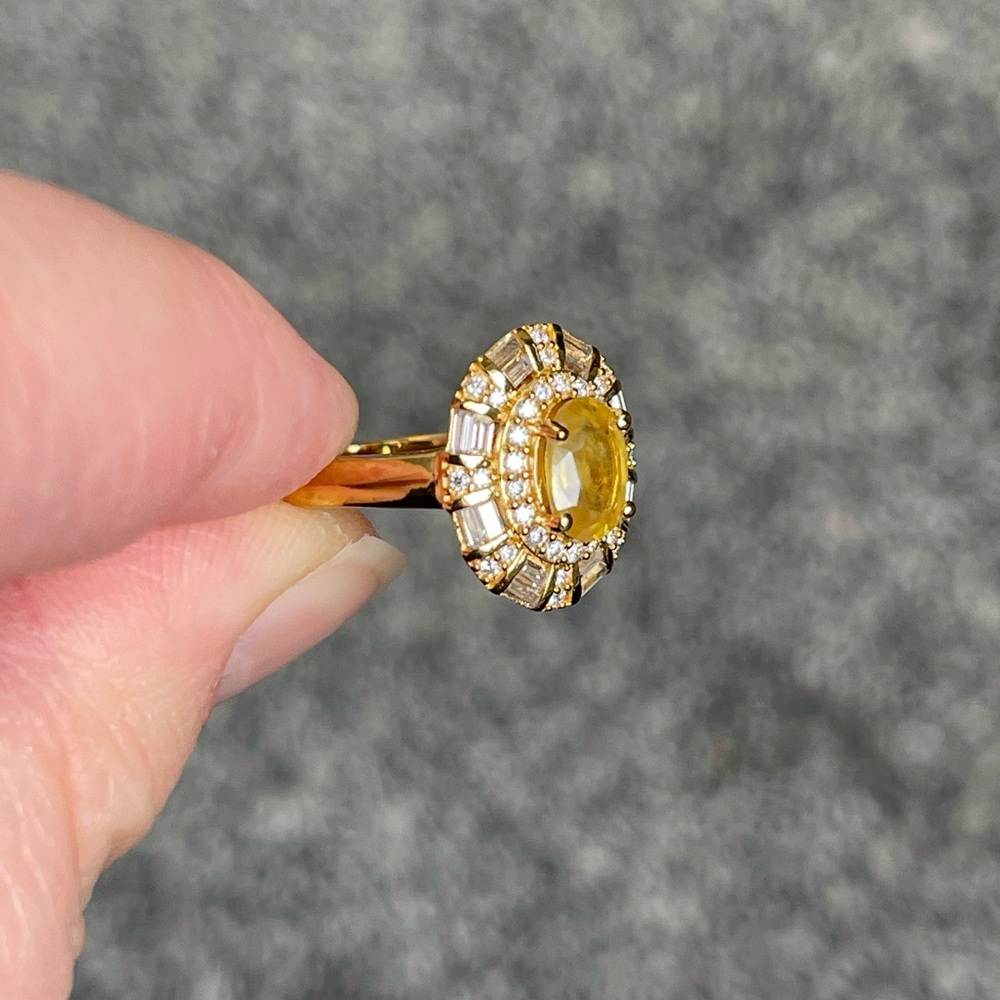 Yellow sapphire and moissanite art deco ring - Picture 2 of 7